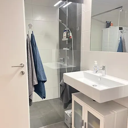 Ferienwohnung Mit Seeblick Und Stadtnaehe Διαμέρισμα