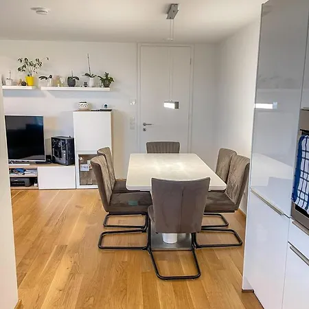 Ferienwohnung Mit Seeblick Und Stadtnaehe Διαμέρισμα Wolfurt
